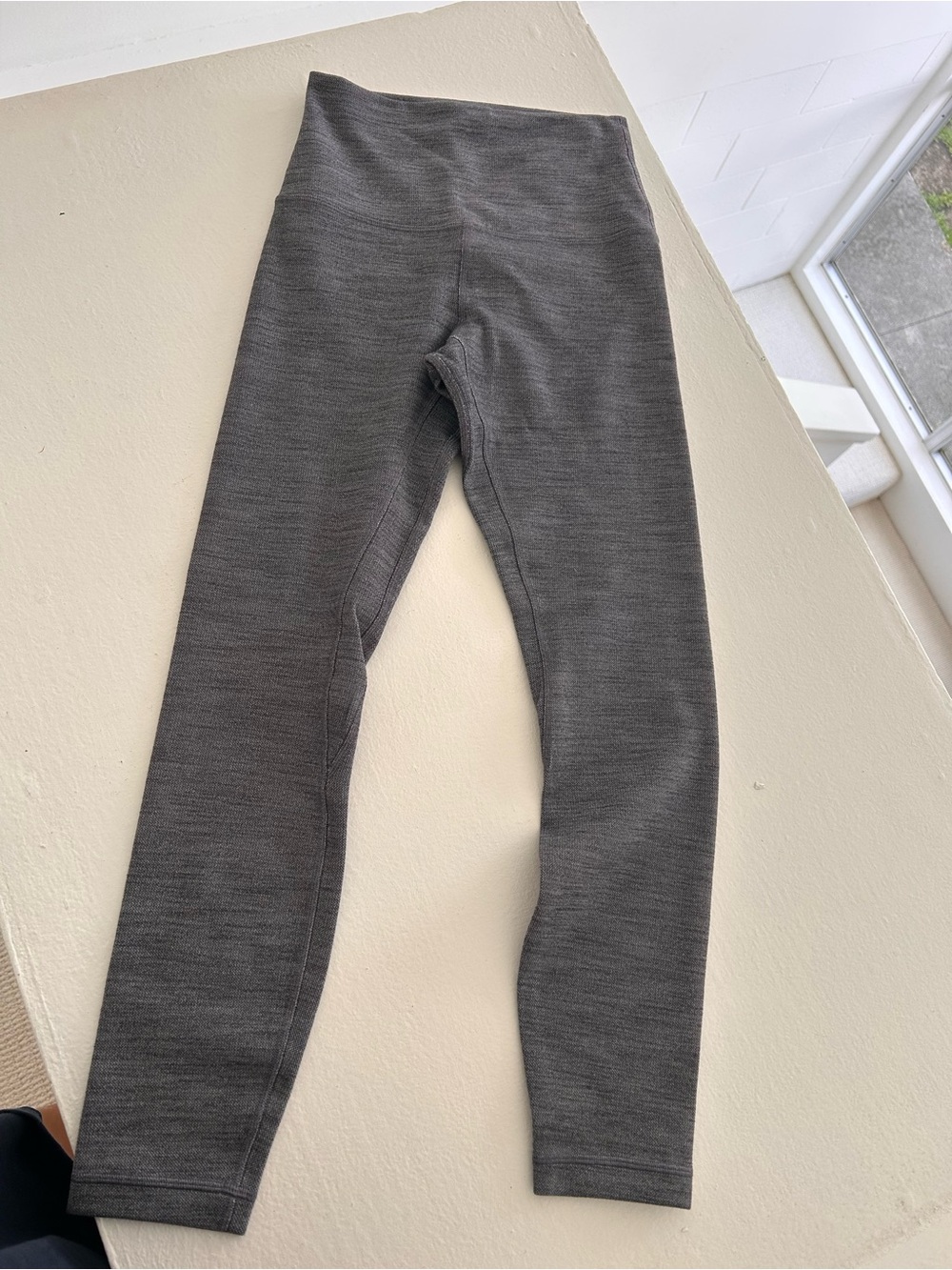 Lululemon high rise align leggings size 6